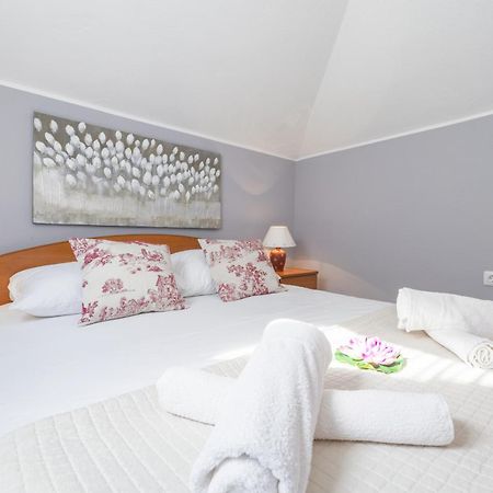 Apartments By The Sea Baska Voda, Makarska - 17570 Kamer foto