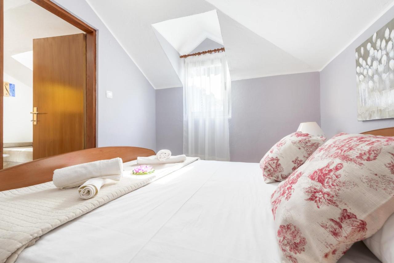 Apartments By The Sea Baska Voda, Makarska - 17570 Buitenkant foto