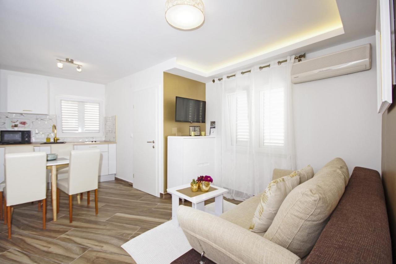 Apartments By The Sea Baska Voda, Makarska - 17570 Buitenkant foto